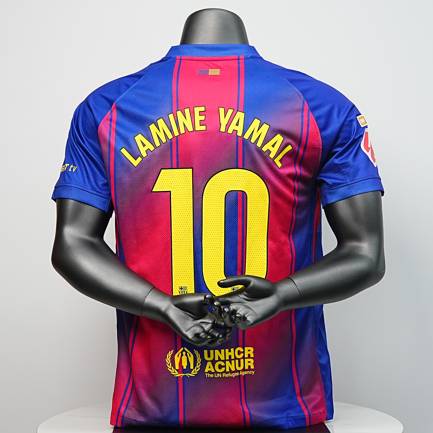 2025/2026 Barcelona Home Moisture-Wicking Short Sleeve Soccer Jersey （ Fan ）