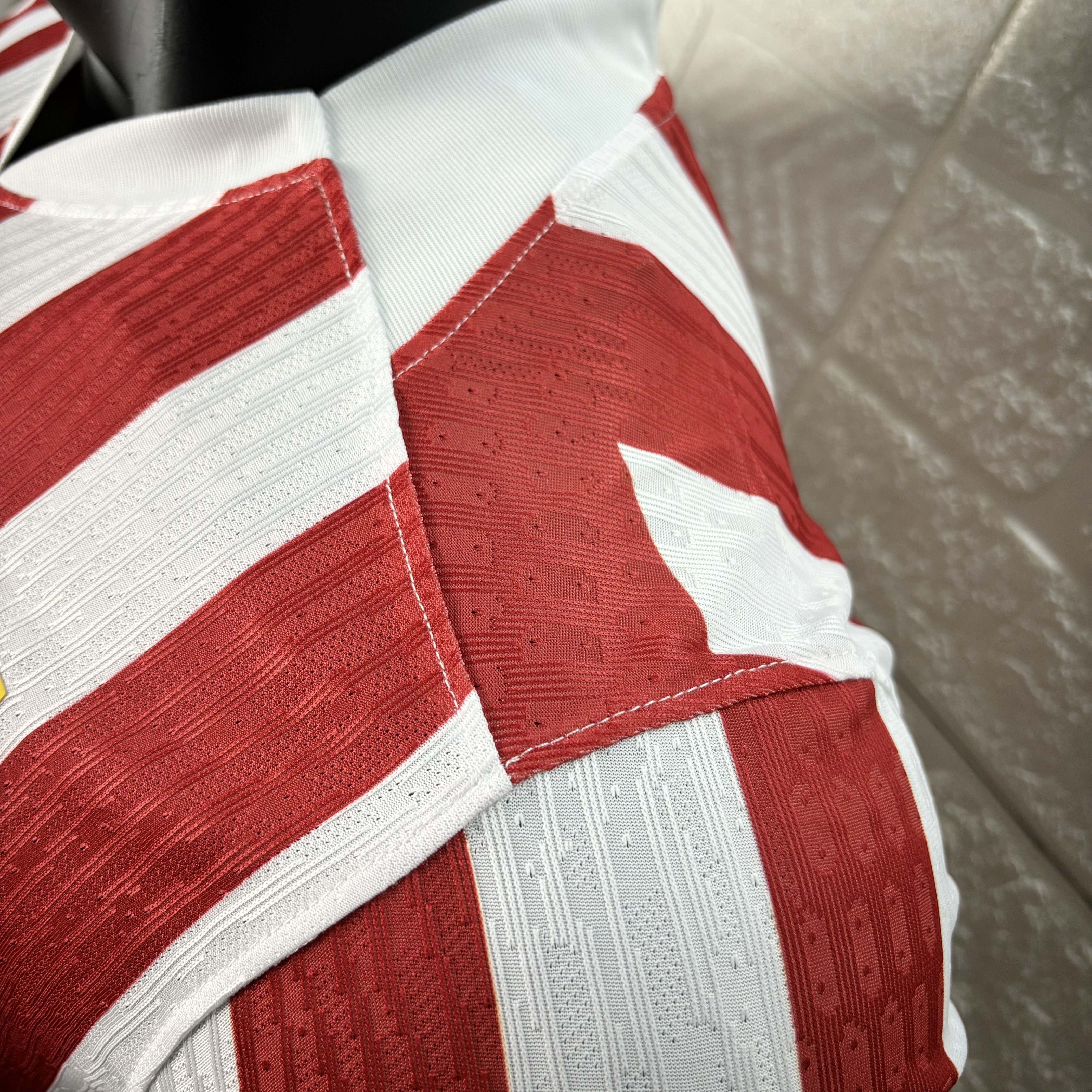 2025-2026 Atletico Madrid Home Long-Sleeve Football Jersey ( Player )