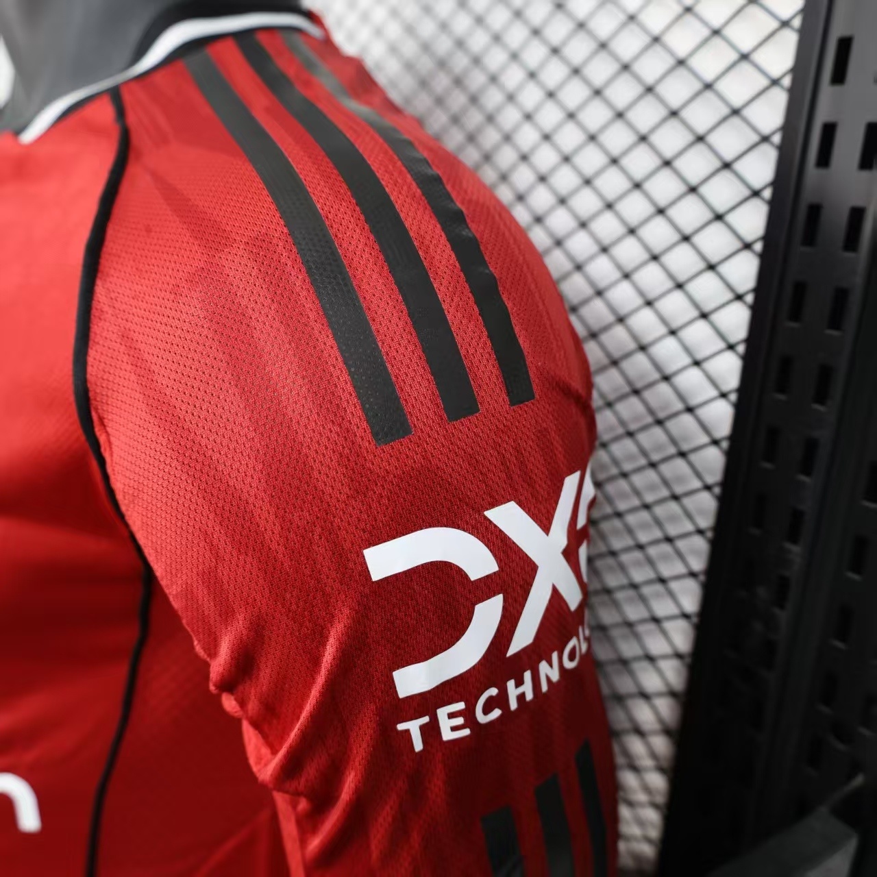 Manchester United 25-26 home red long-sleeve football jersey【player-edition】