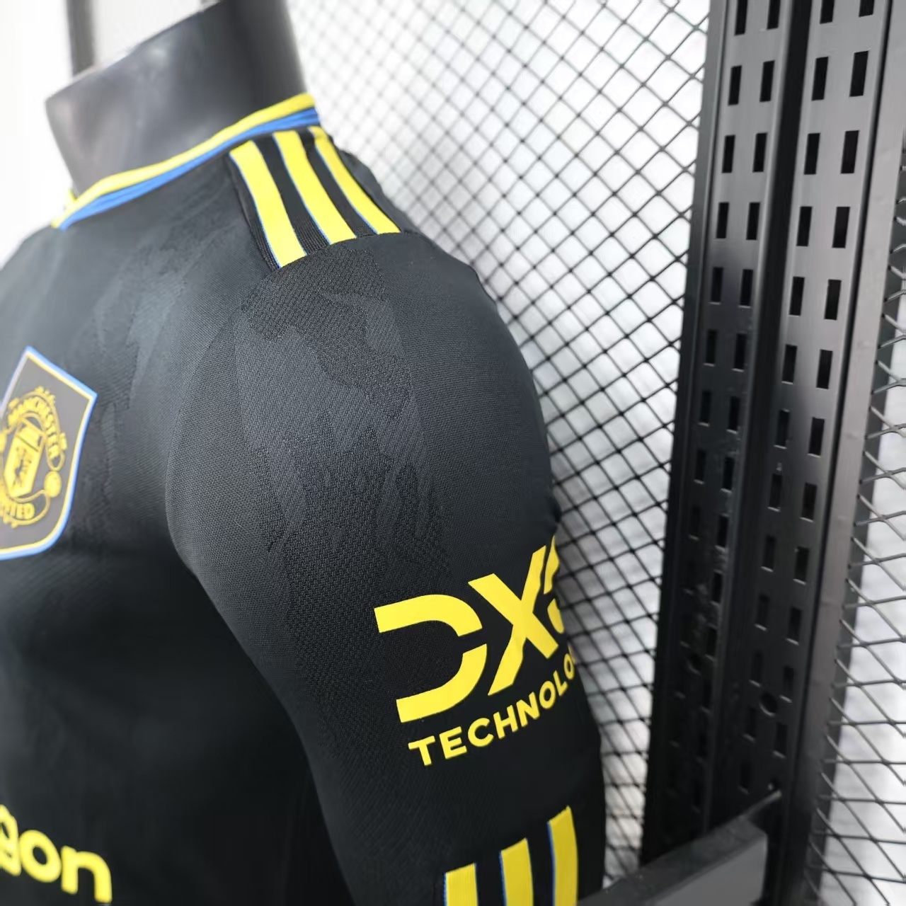 2025-2026 Manchester United Second Away Long-Sleeve Jersey (player-version) 
