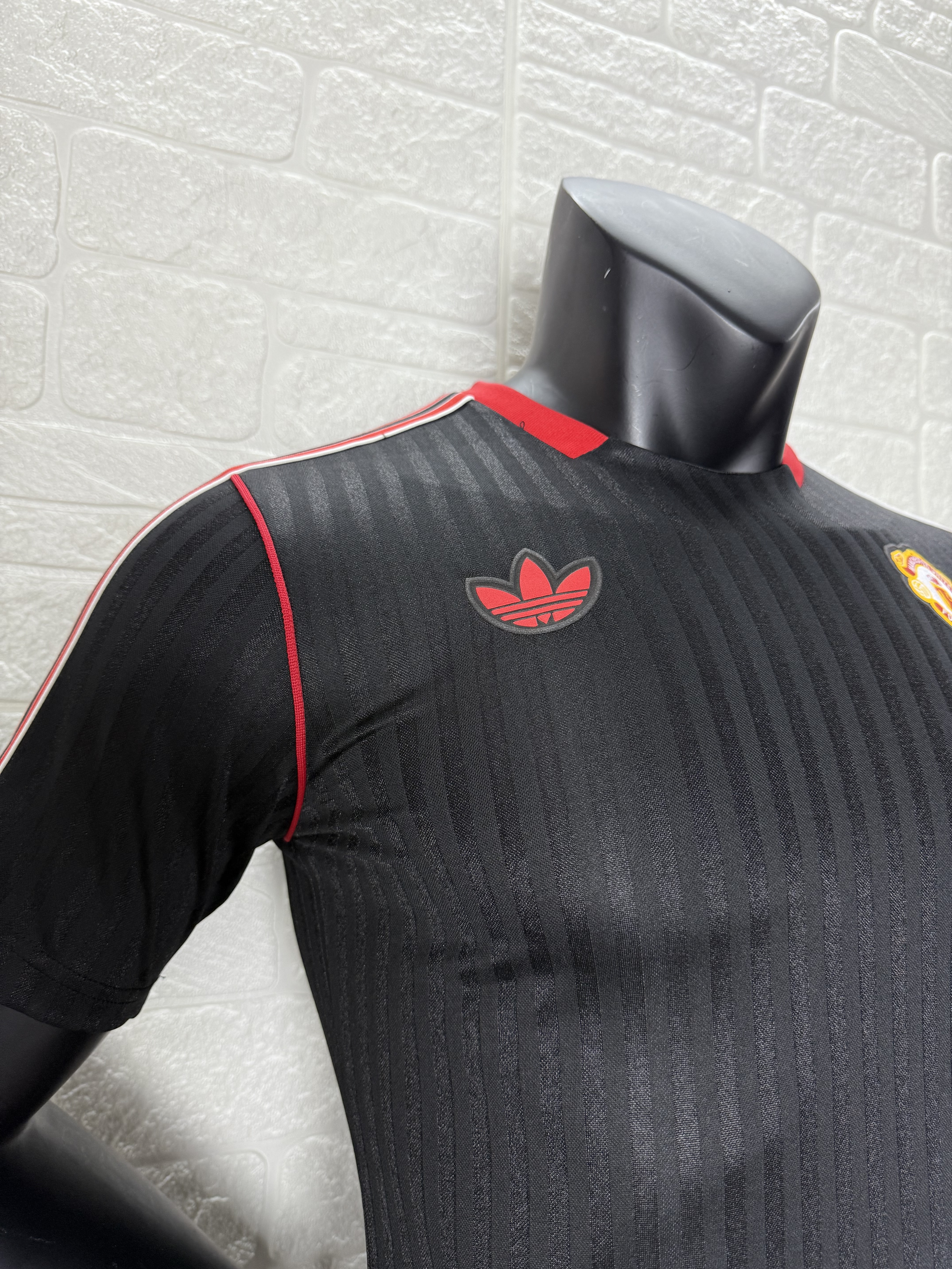 2025/2026 Manchester United Black Short Sleeve Jersey Special Edition ( Fan )