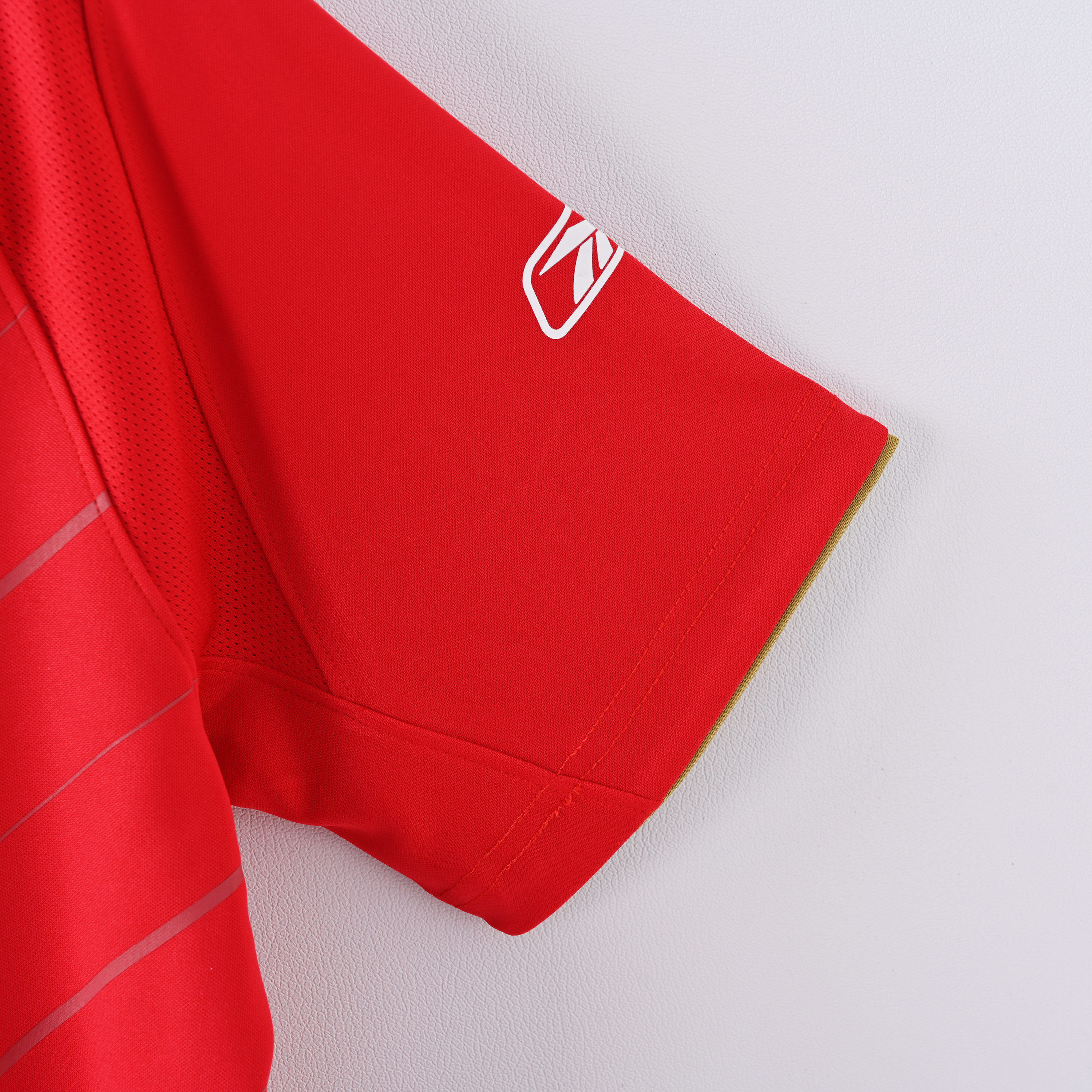 2005/2006 Liverpool Home-Short-Sleeve-Football-Jersey-(Fan)