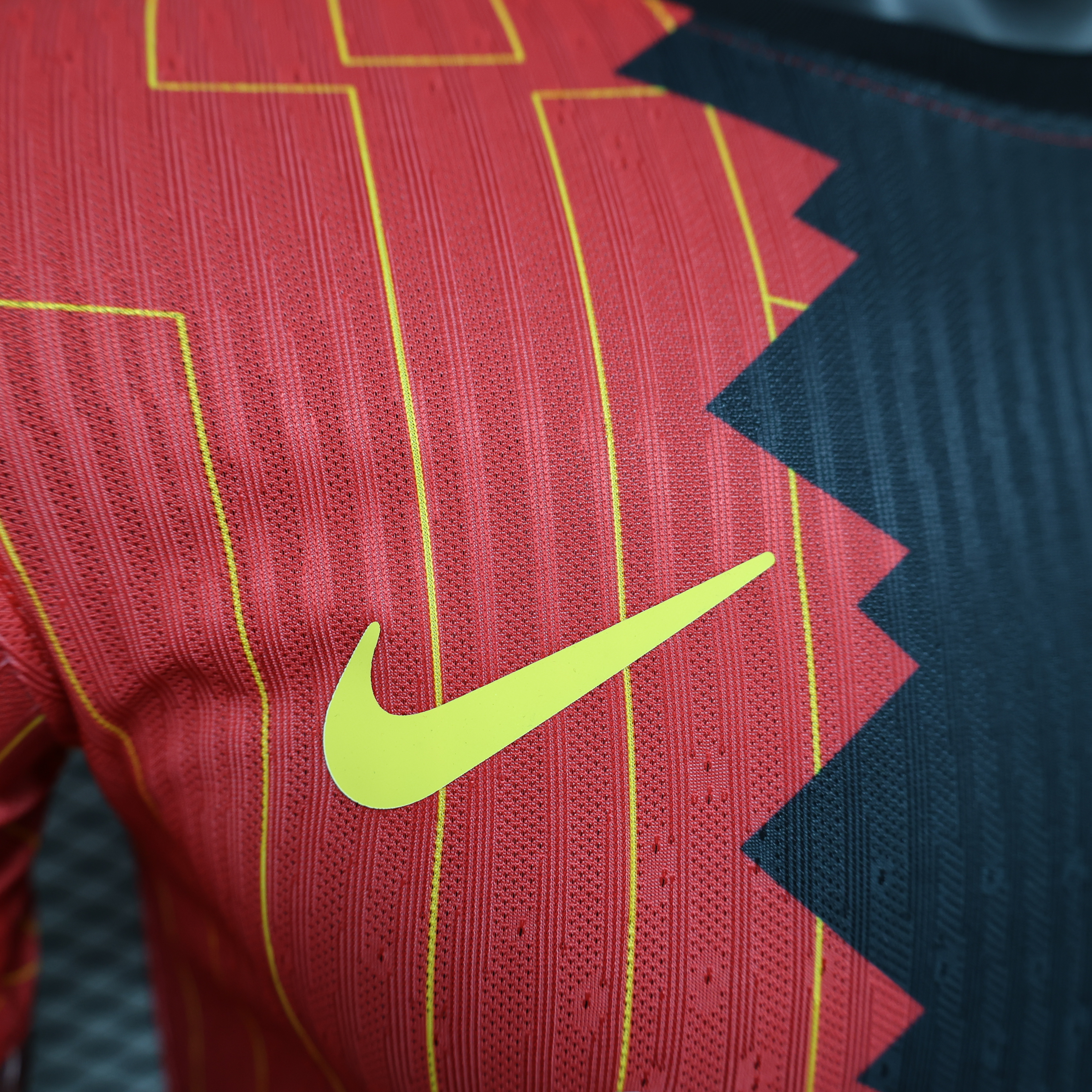 2024-2025 Liverpool Short-Sleeve Football Jersey Special Edition (player)