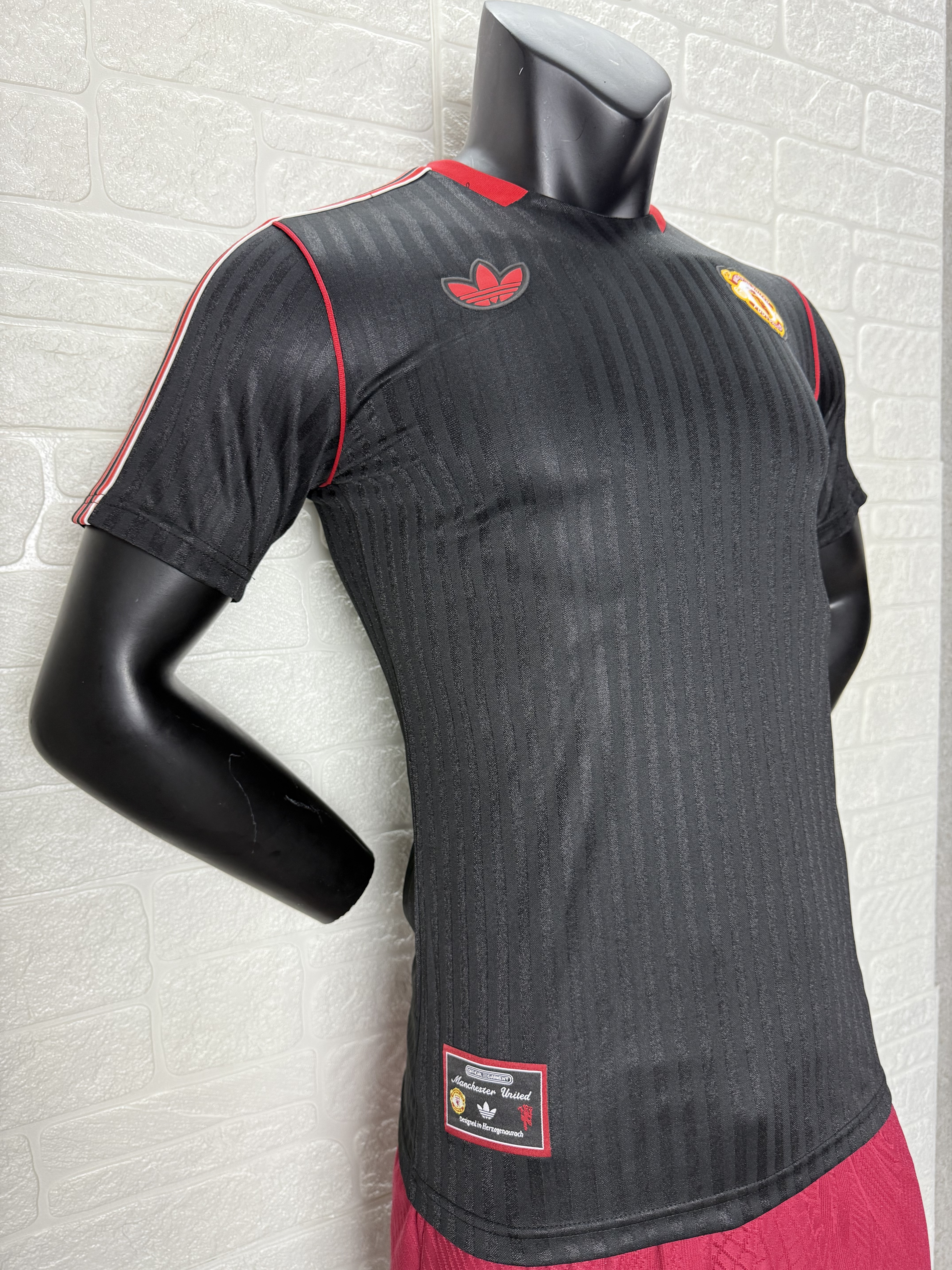 2025/2026 Manchester United Black Short Sleeve Jersey Special Edition ( Fan )