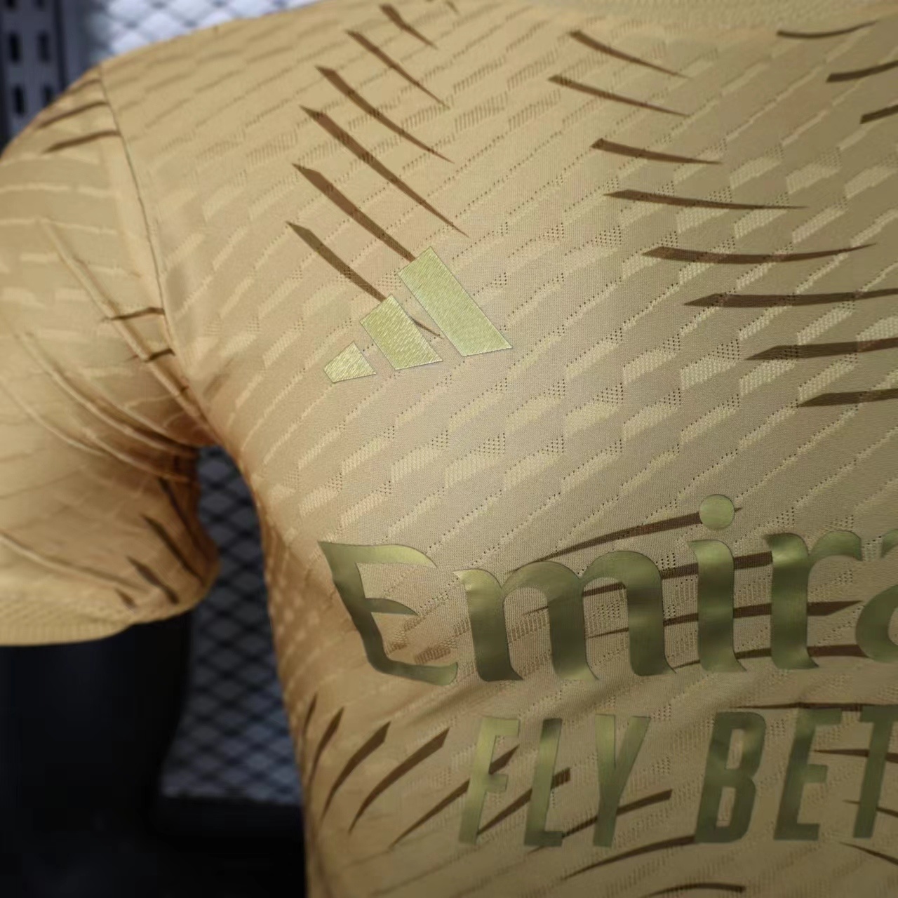 2025/2026 Real Madrid Gold Special Edition Short-Sleeve Jersey ( Player )