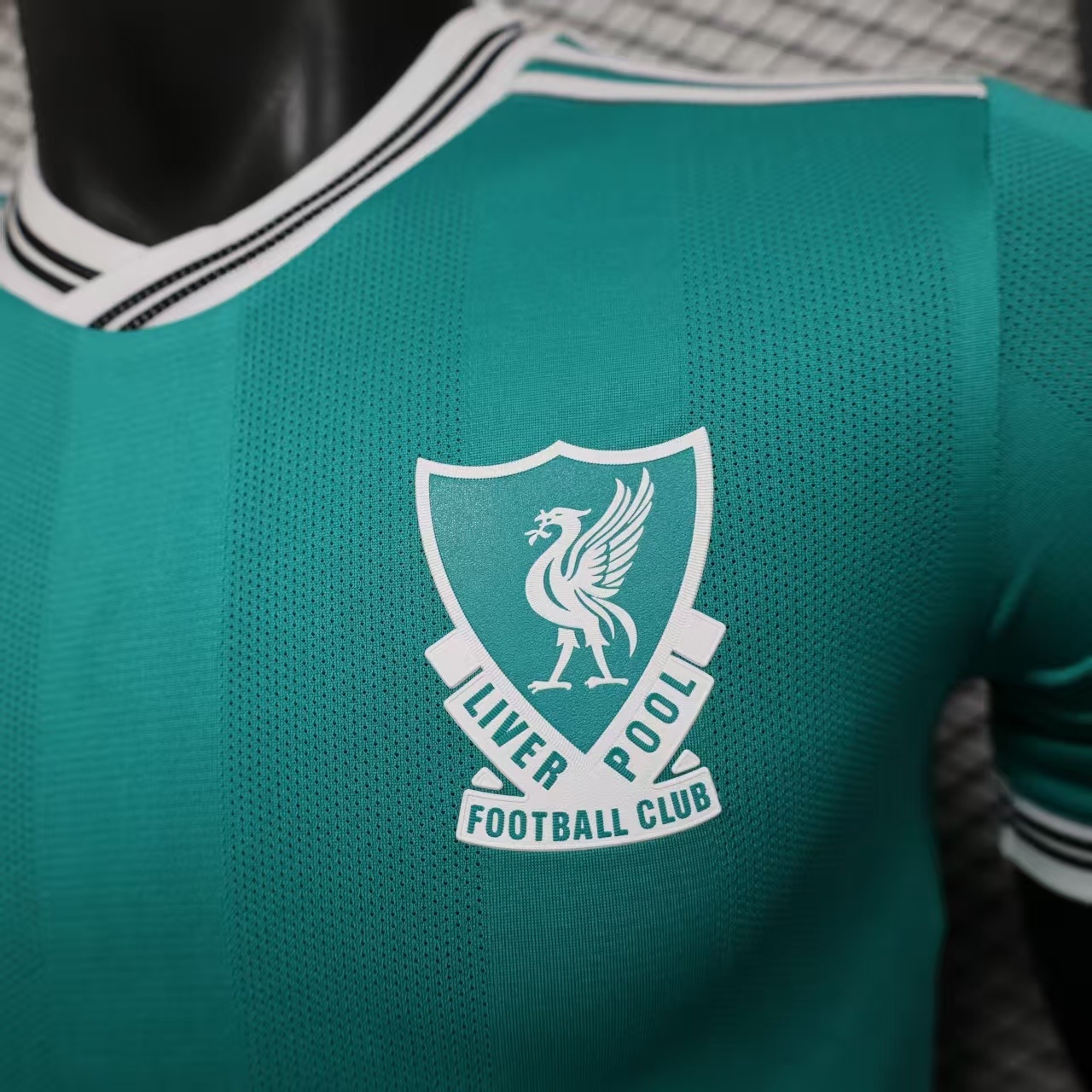 2025-2026 Liverpool season away green short-sleeve jersey (player-version)