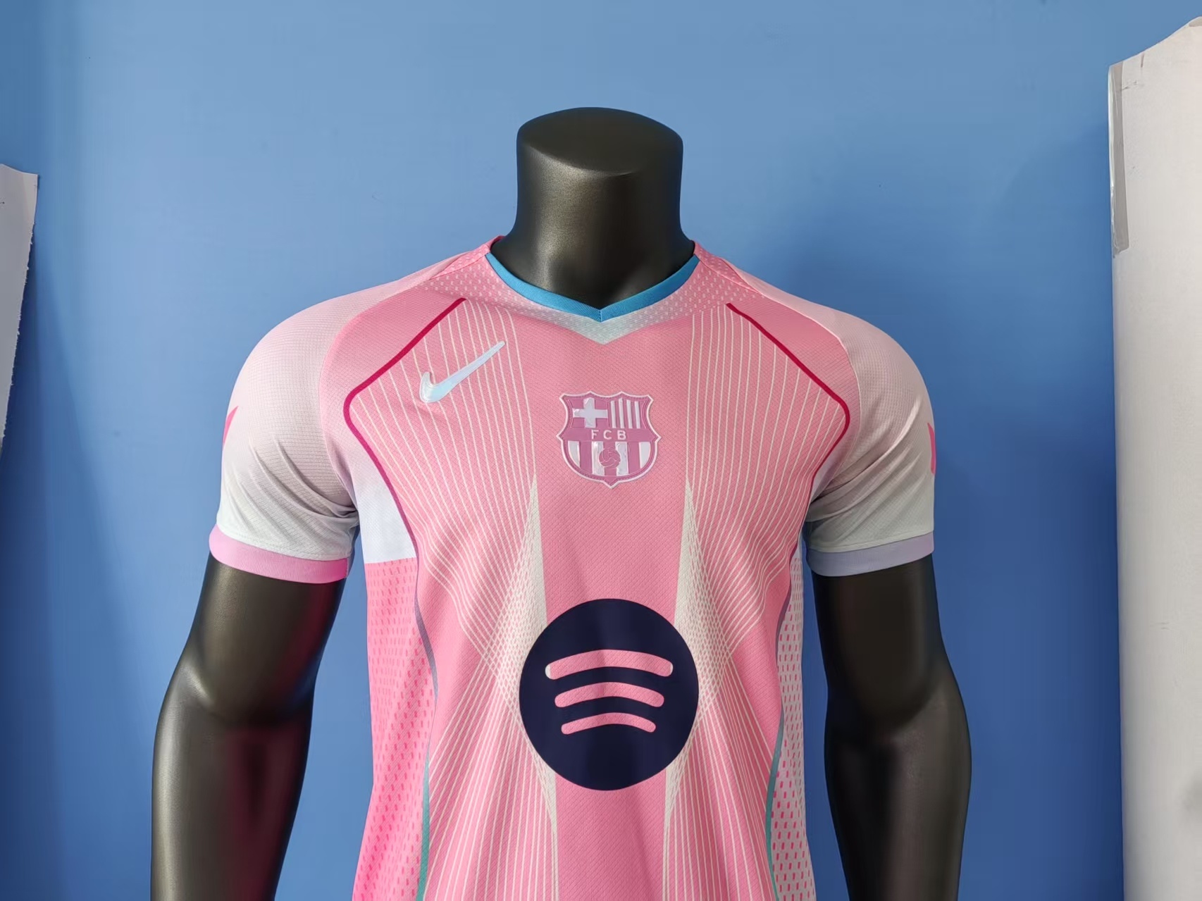2025/2026 Barcelona Pink Special Edition Short-Sleeve Jersey ( player )