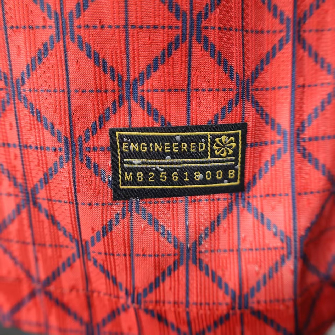 2025/2026 Paris Saint-Germain Quick-Dry Pre-Match Training Red Short-Sleeve Jersey (Player) 