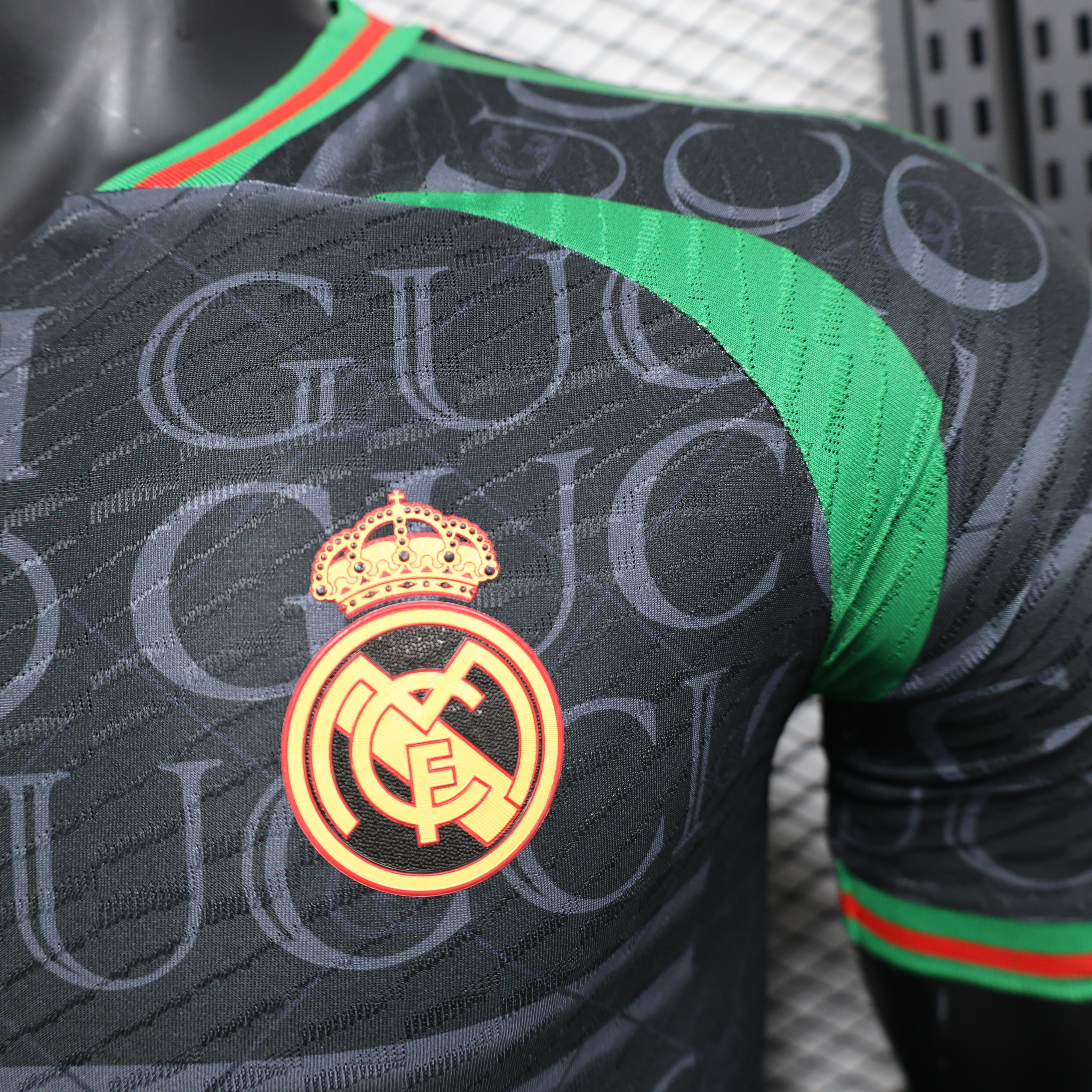 2025/2026 Real Madrid Gucci Special Edition Short-Sleeve Jersey ( Player )