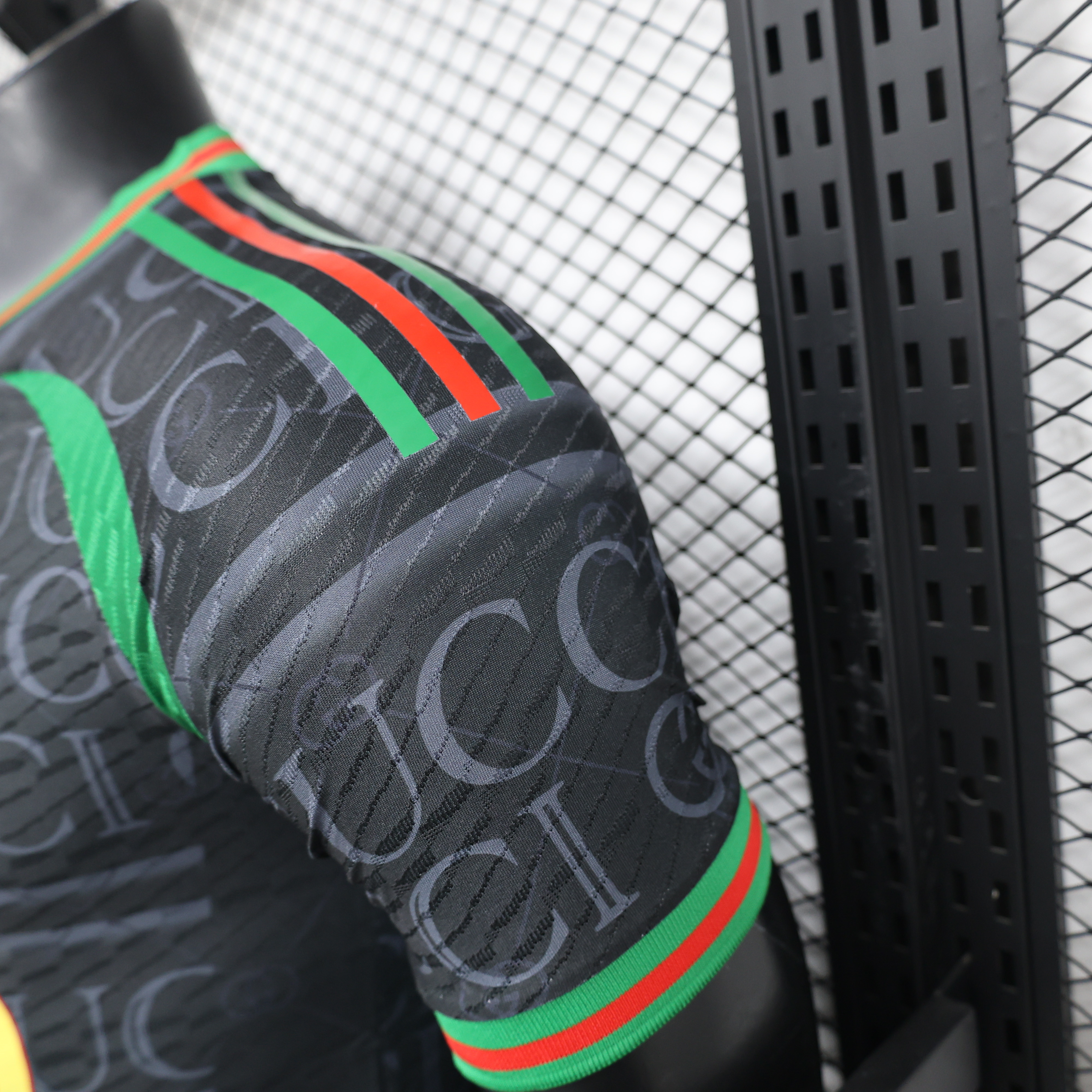 2025/2026 Real Madrid Gucci Special Edition Short-Sleeve Jersey ( Player )