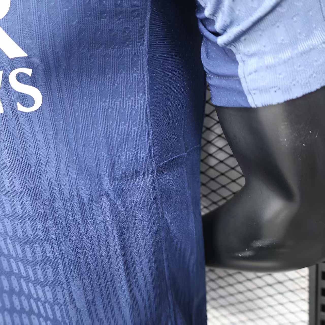 2025/2026 Paris Saint-Germain Pre-Match Football Kit Blue Short-Sleeve Jersey (Player) 