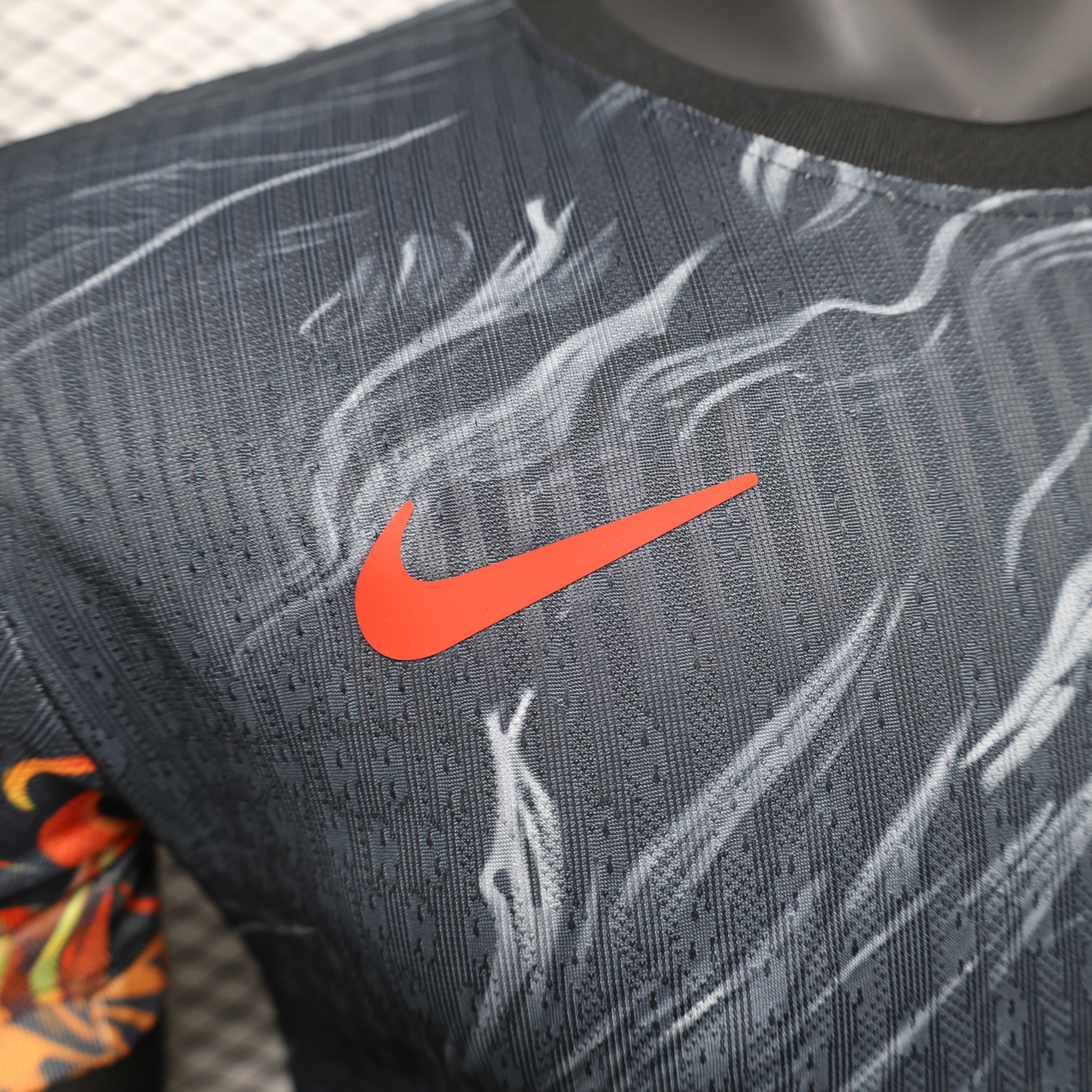 2025-2026 Liverpool Short-Sleeve Football Jersey Gold Phoenix Special Edition (Player)