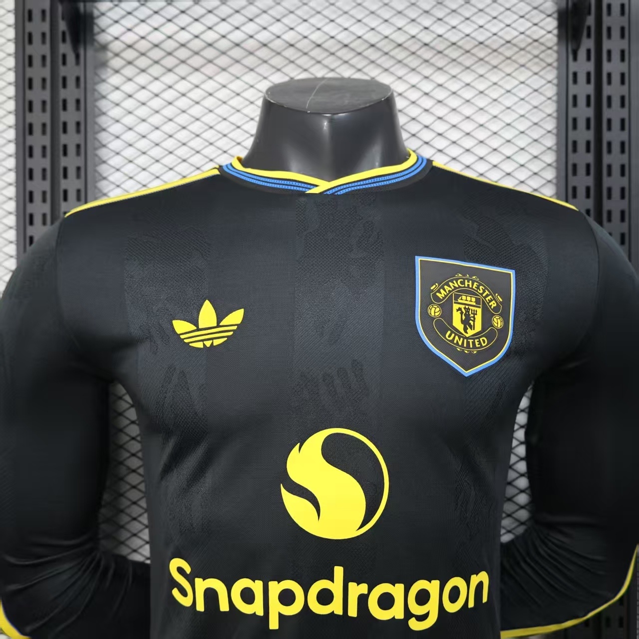 2025-2026 Manchester United Second Away Long-Sleeve Jersey (player-version) 