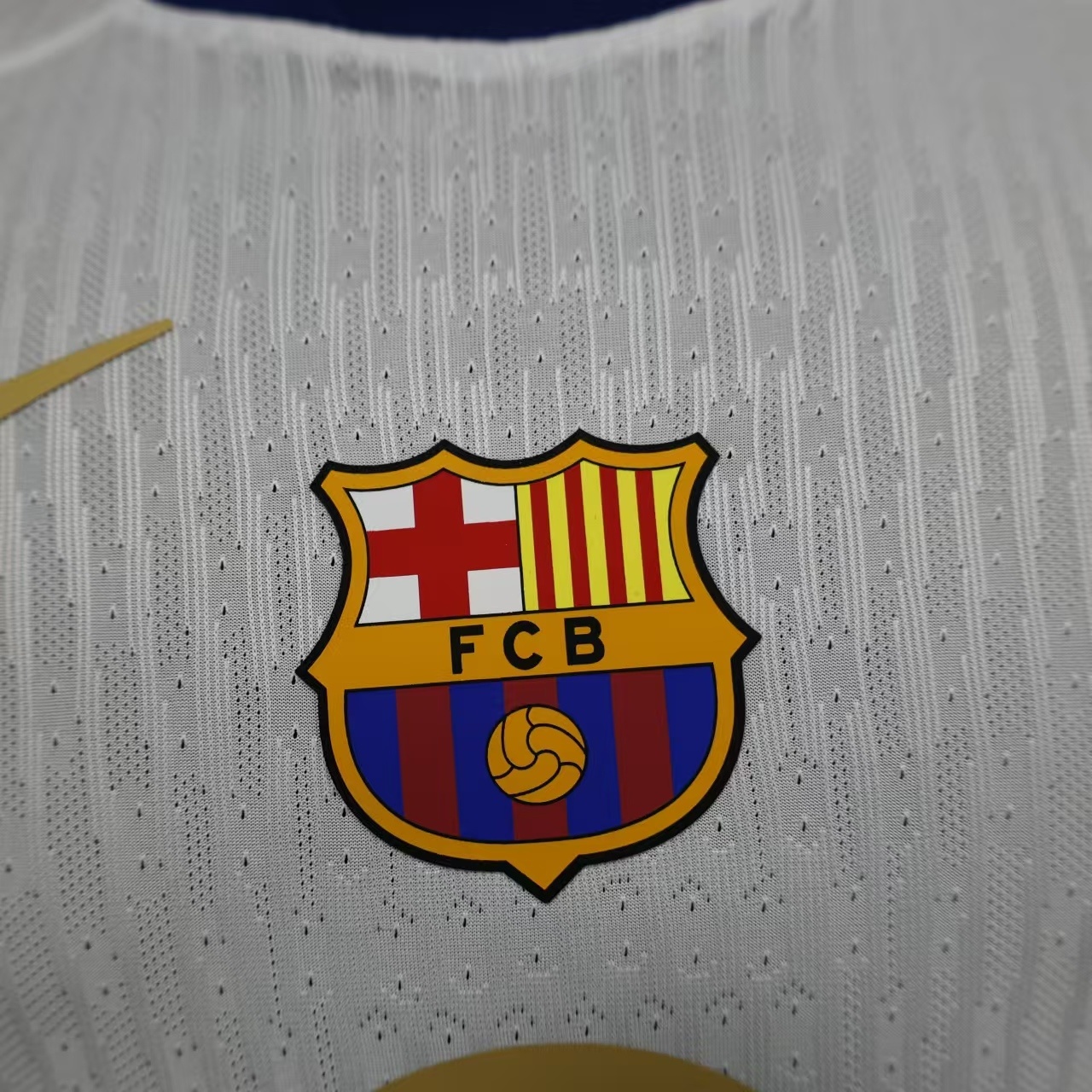 2025/2026 Barcelona White Short-Sleeve Jersey Special Edition ( Player )