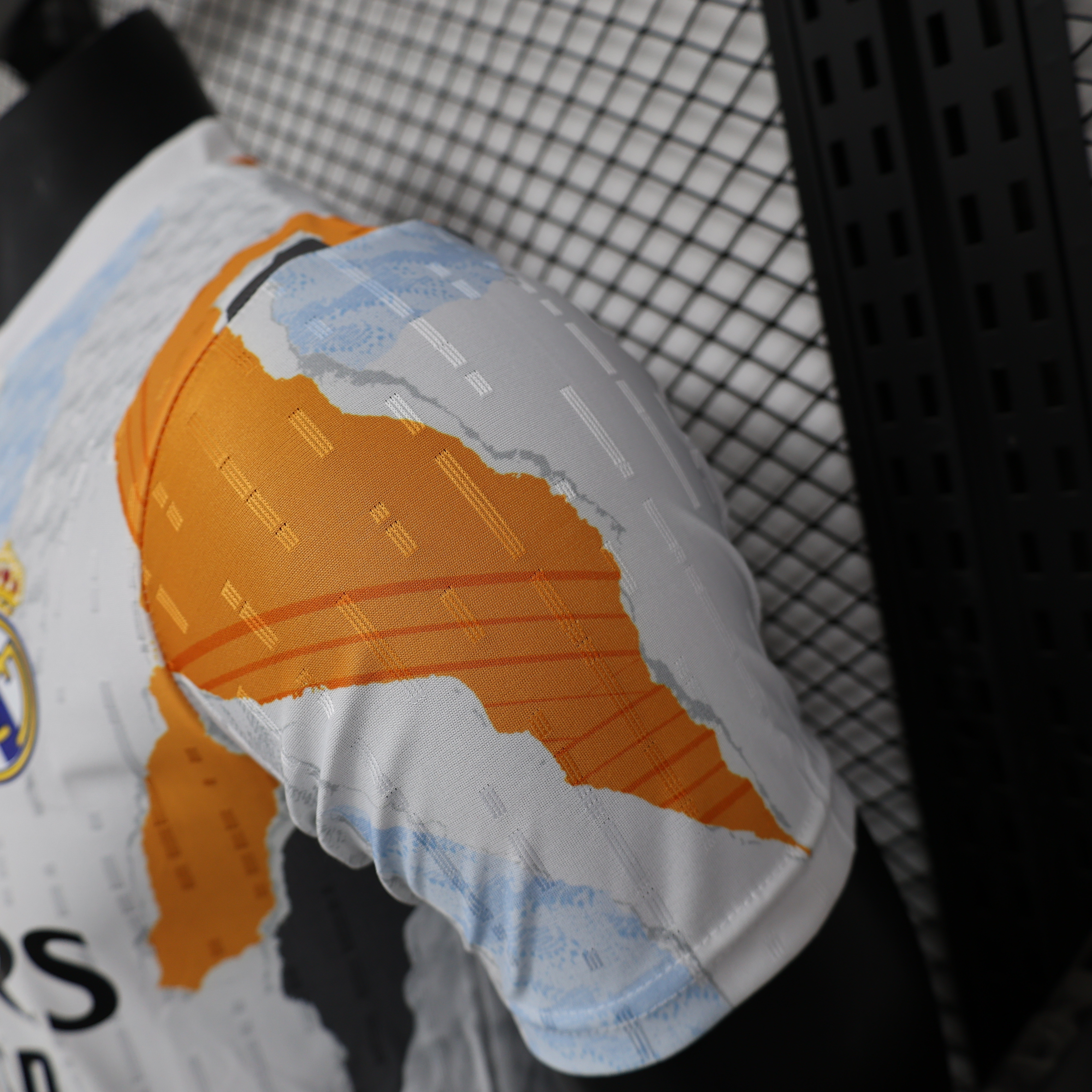 2024/2025 Real Madrid Pre-Match Short-Sleeve Training Shirt ( Player )