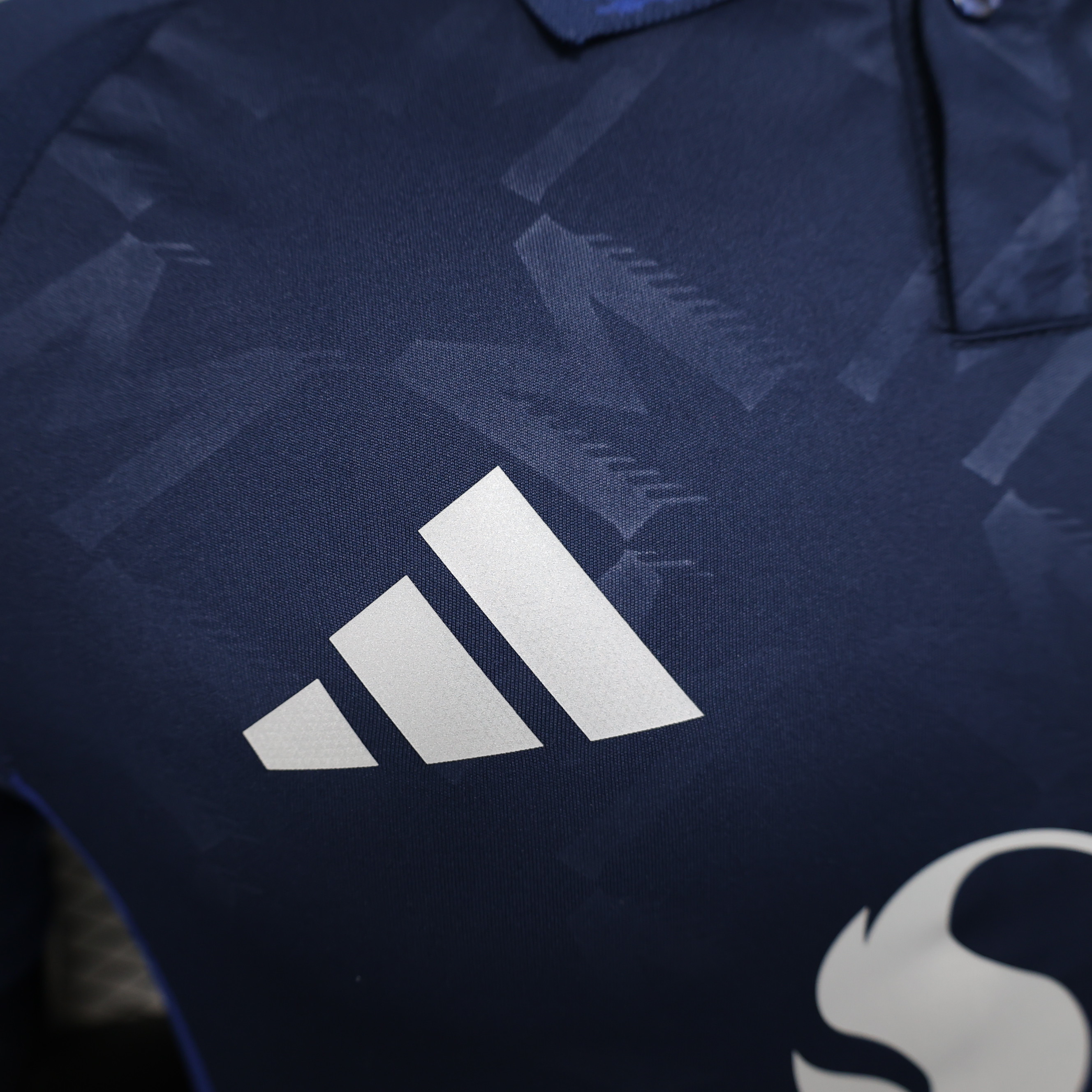 2024-2025 Manchester United Away Short-Sleeve Jersey (player-version) 