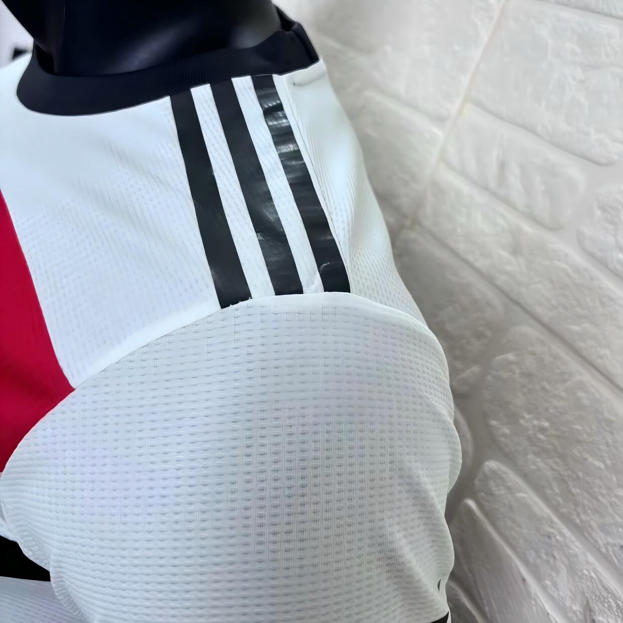 2024-2025 Manchester United Second Away Short-Sleeve Jersey (player-version) 