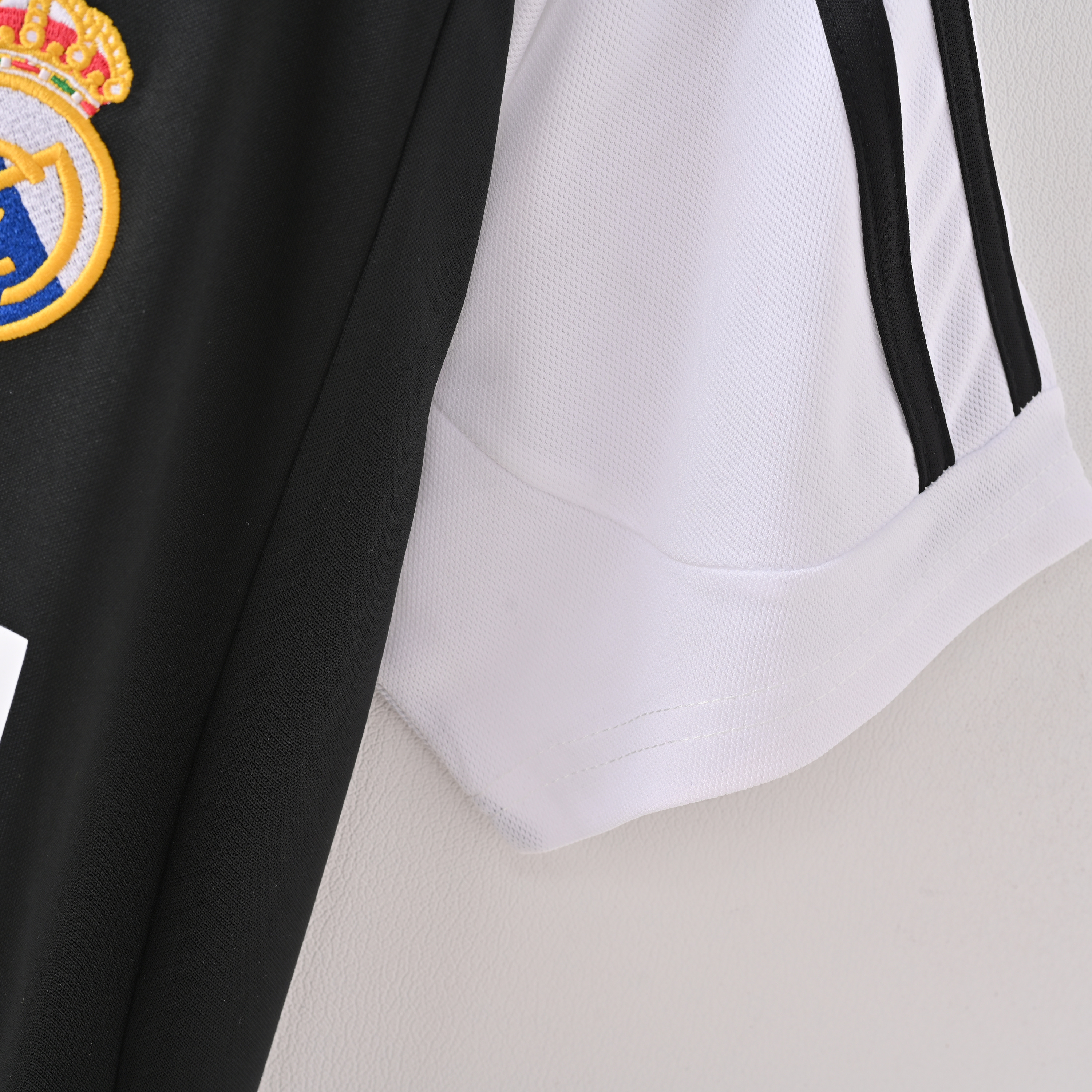 2001/2002 Real Madrid Home Black Short-Sleeve Shirt ( Fan ) 