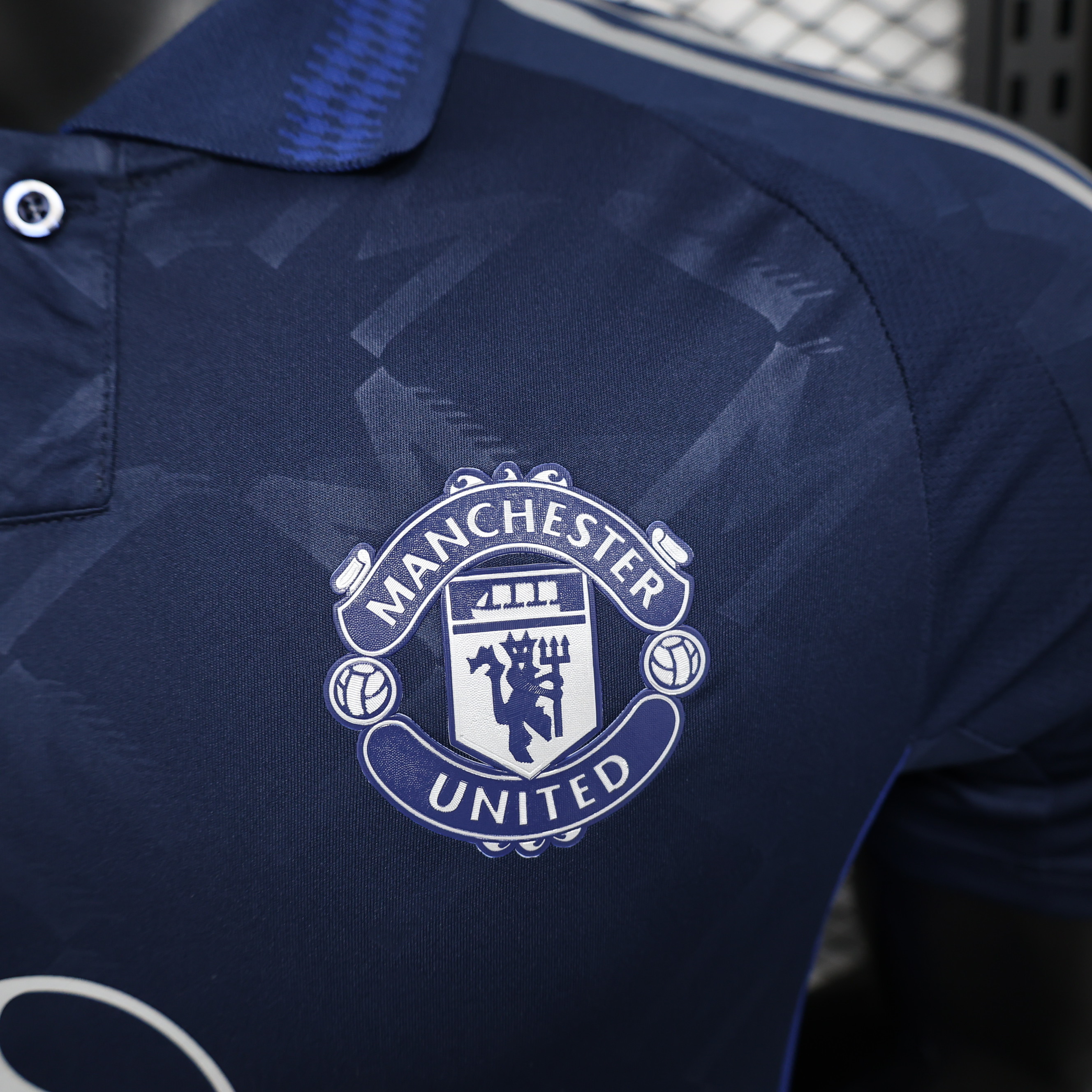 2024-2025 Manchester United Away Short-Sleeve Jersey (player-version) 