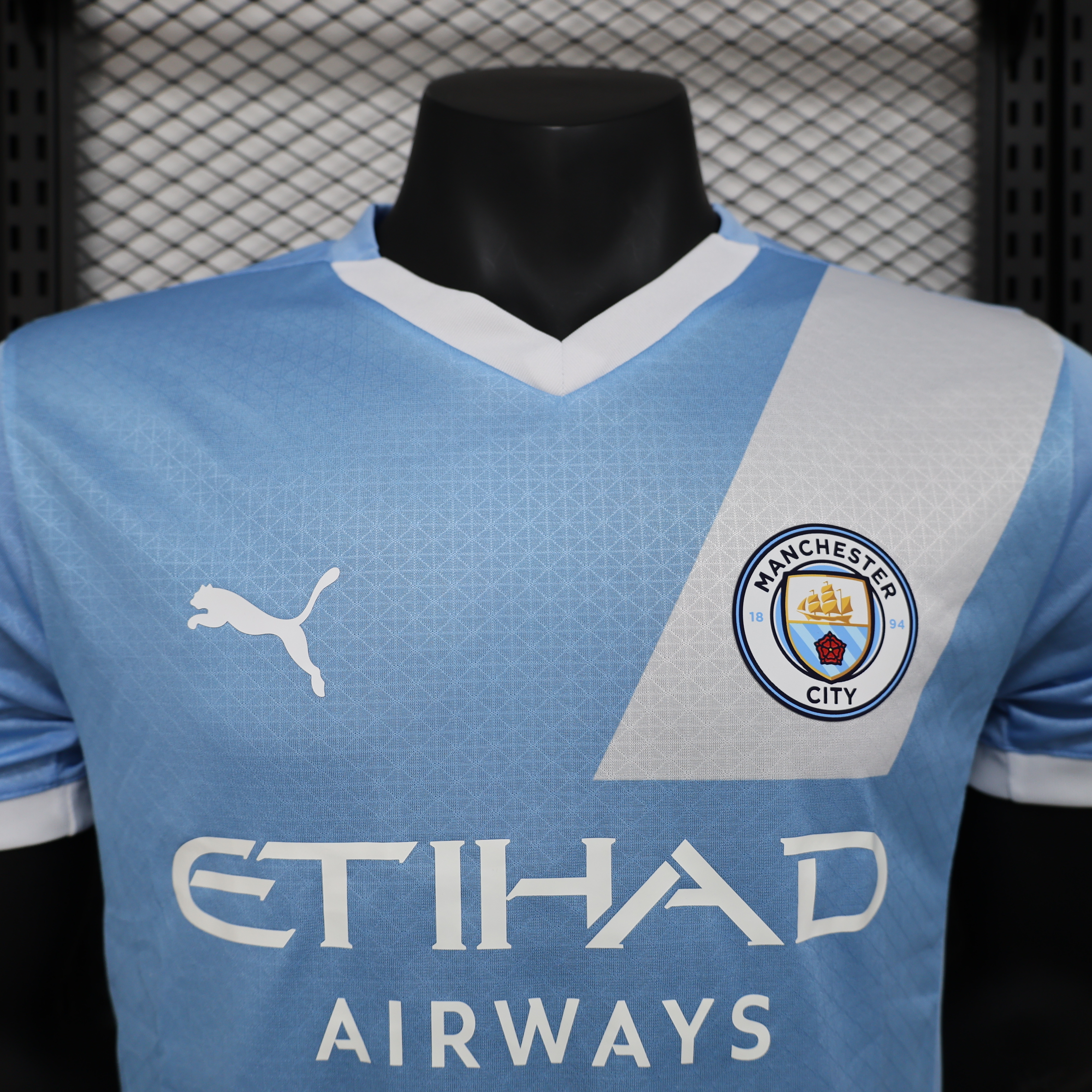 2025-2026 Manchester City's 2025-2026 home blue short sleeve jersey (player-version)