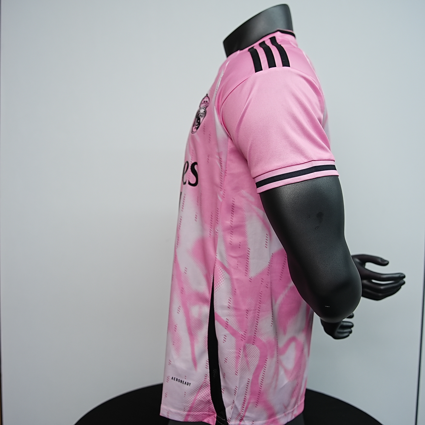 2024/2025 Real Madrid Football Training Pink Short-Sleeve Jersey ( Fan )