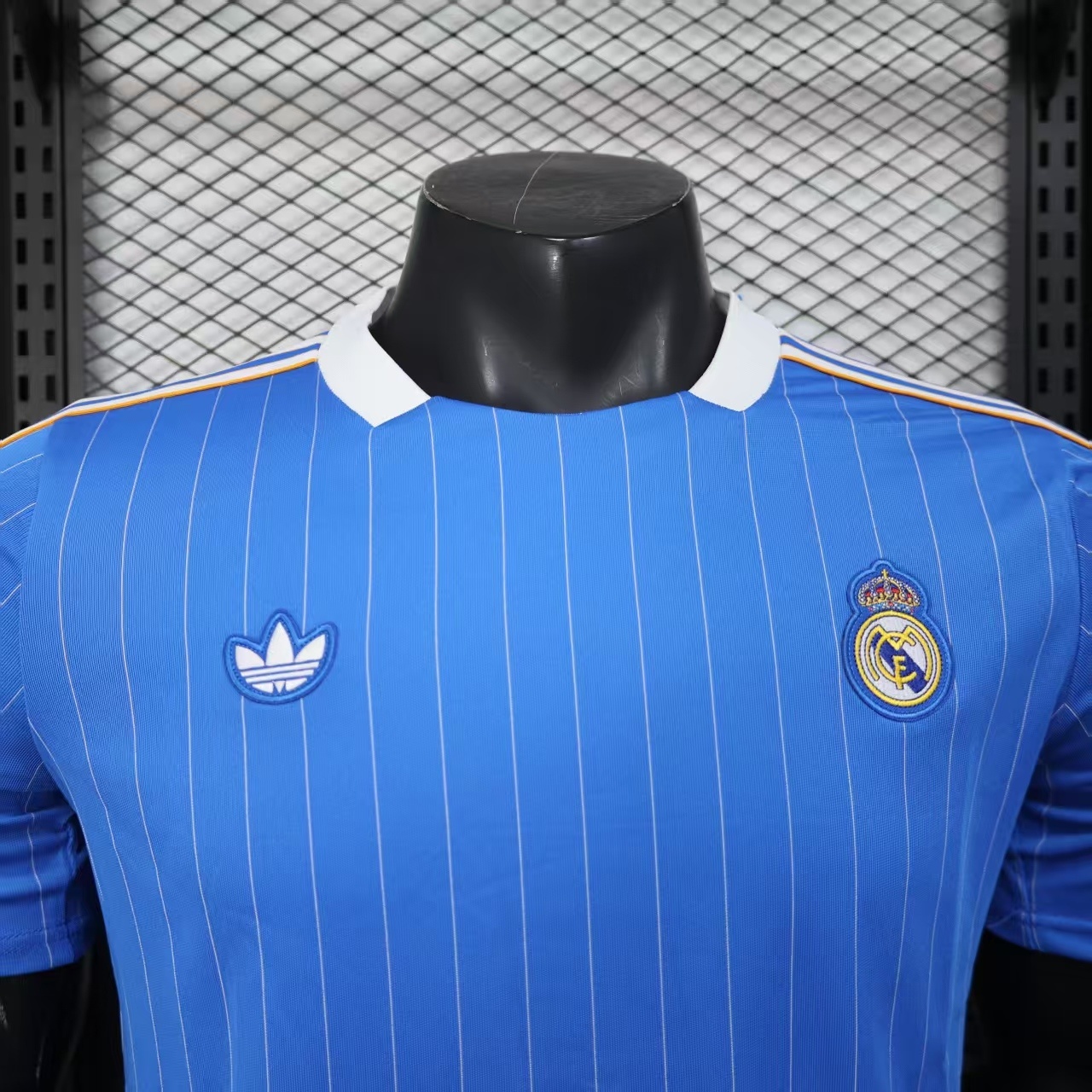 2024/2025 Real Madrid Casual Retro Short-Sleeve Jersey ( Fan )