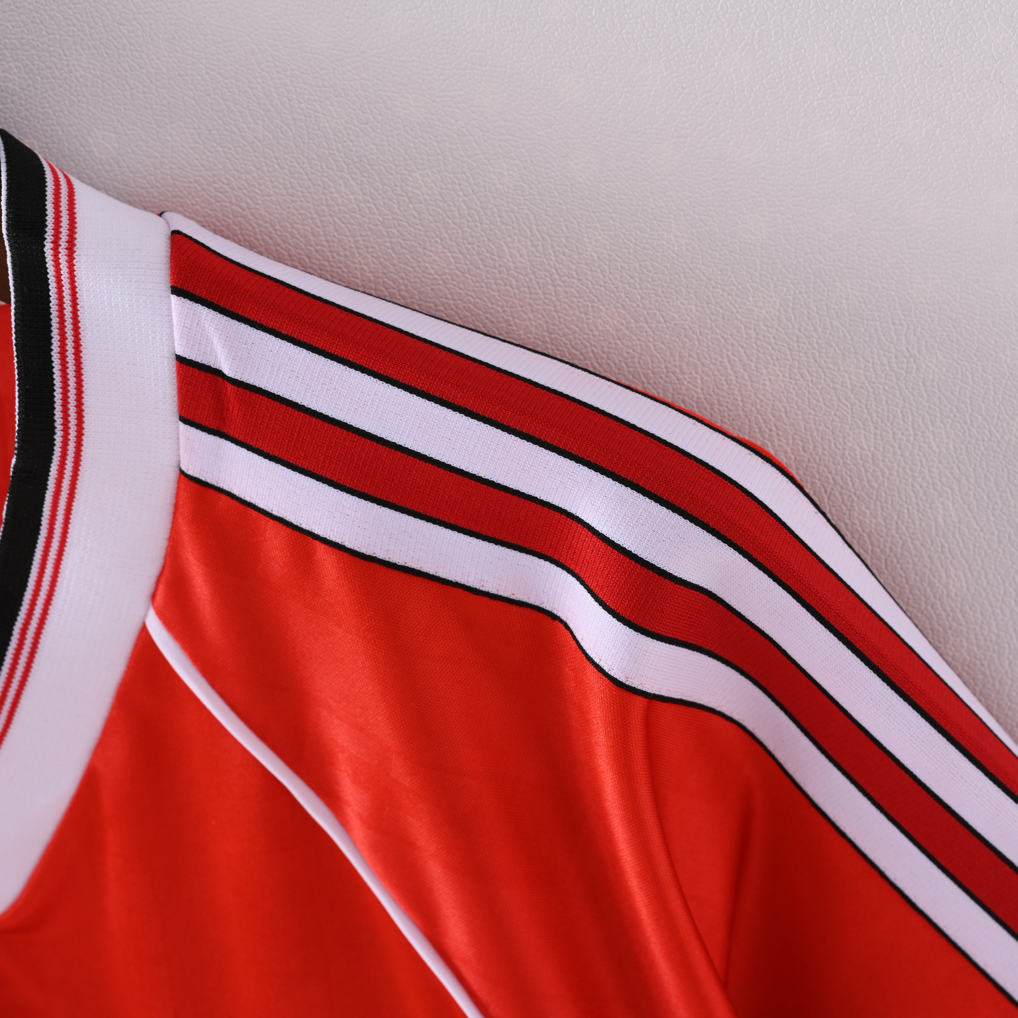 1998/1990 Manchester United Home Short-Sleeve Retro Red Jersey ( Fan ) 