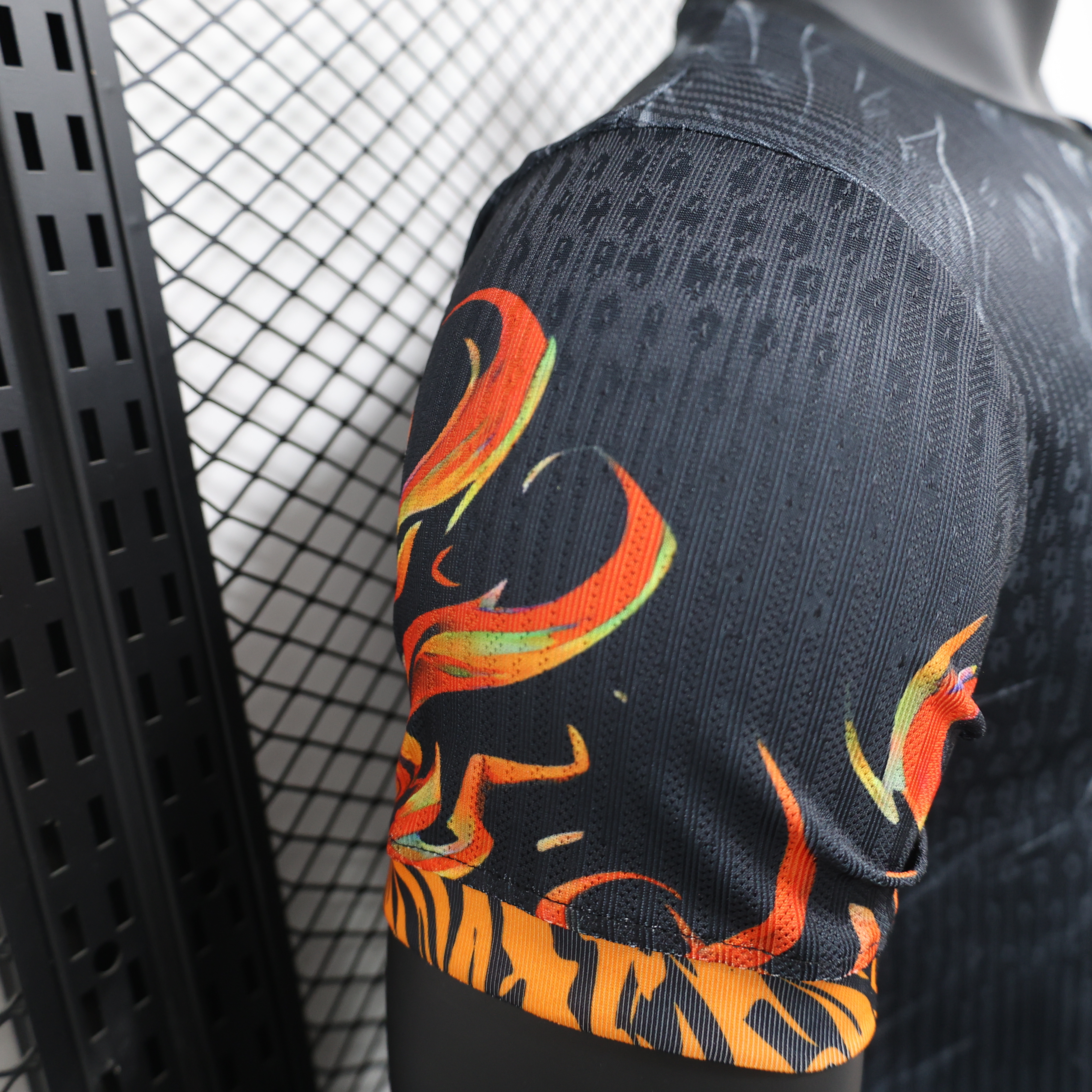 2025-2026 Liverpool Short-Sleeve Football Jersey Gold Phoenix Special Edition (Player)